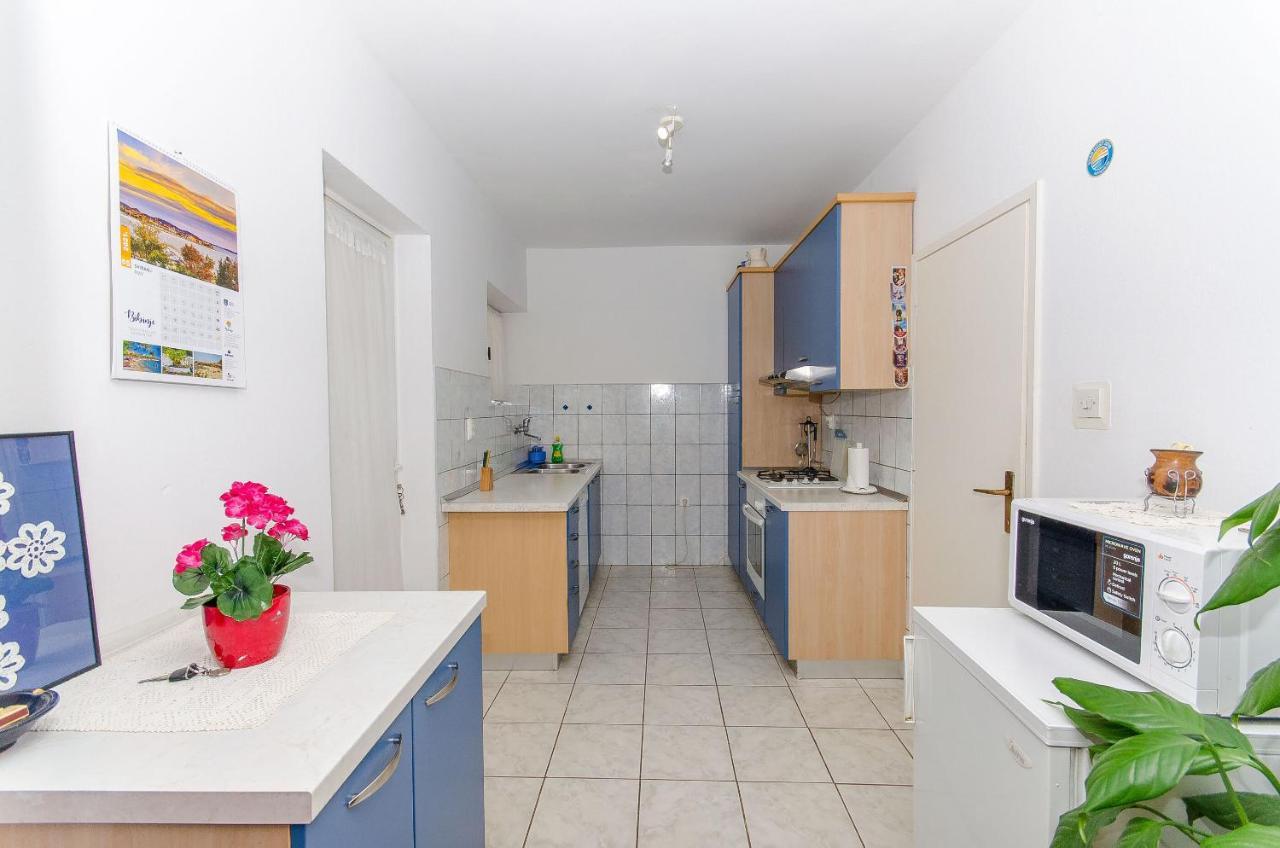Apartments Kata Супетар Экстерьер фото